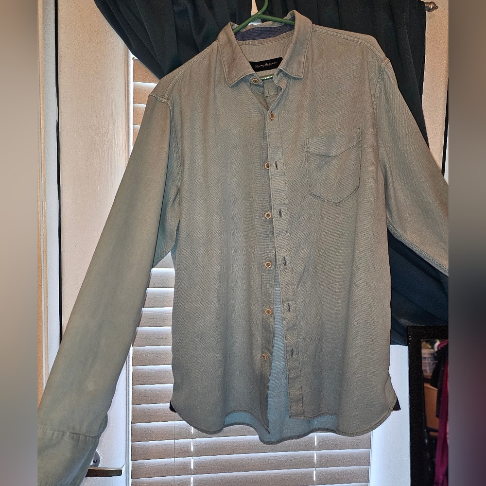 Tommy Bahama Sky Blue Casual Shirt - Picture 9 of 9